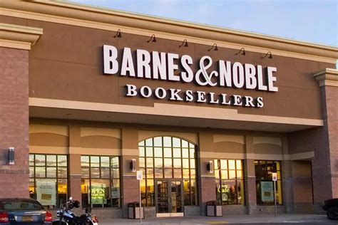 5 story barnes and noble